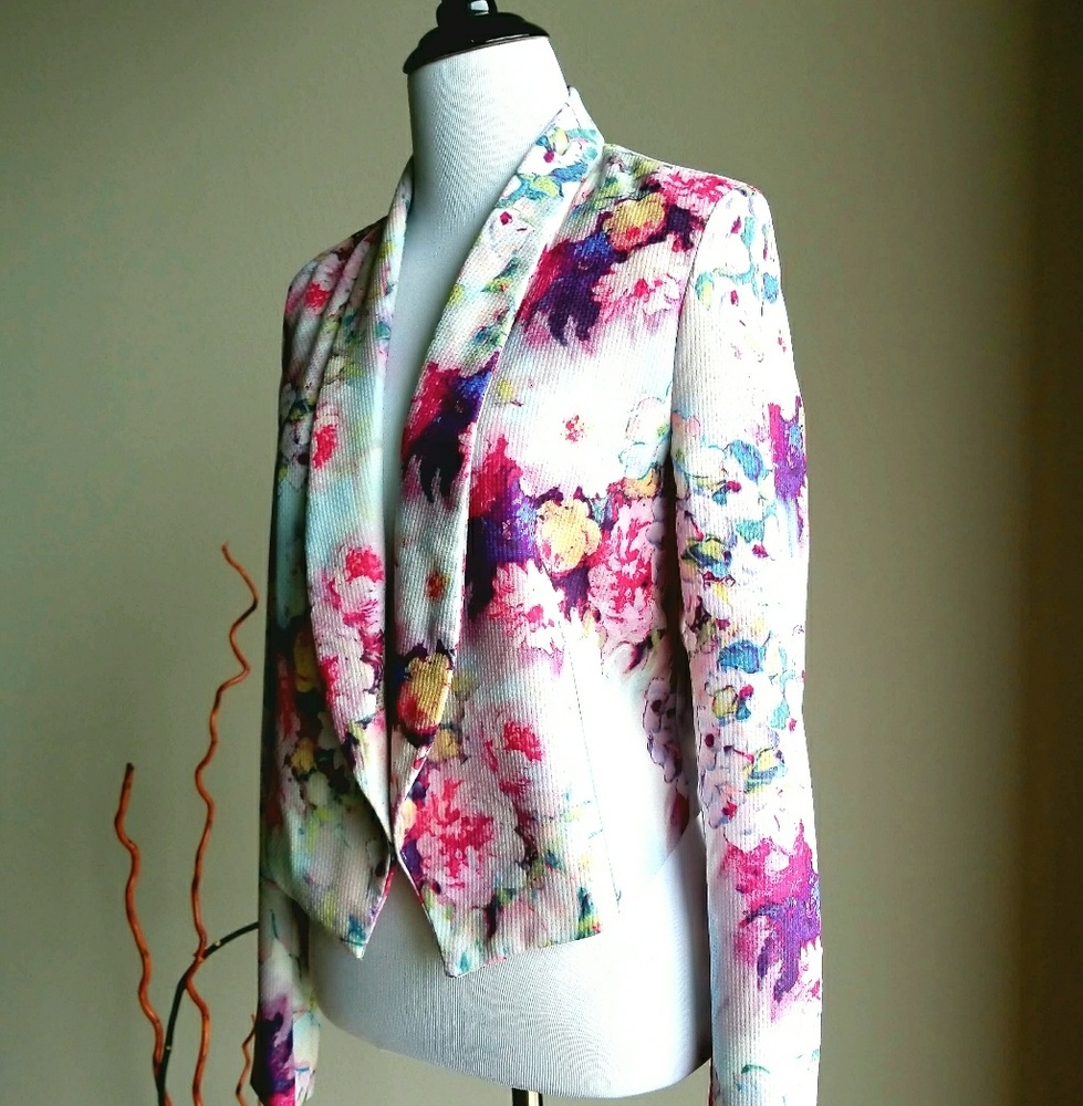 Flower Jacket - Picture 2 of 7